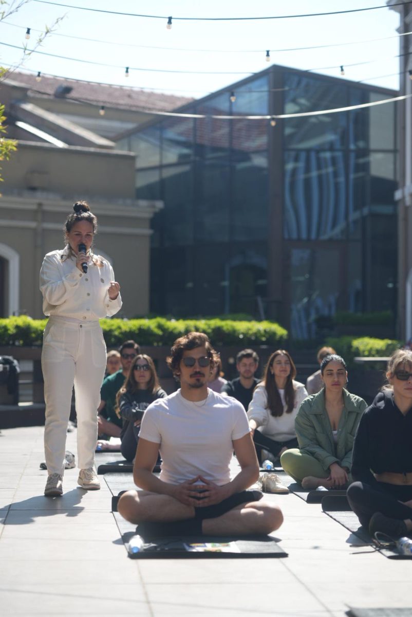 Kurumsal ses terapisi ve meditasyon atölyesi
