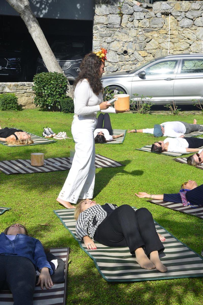 Ses terapisi ve meditasyon atölyesi