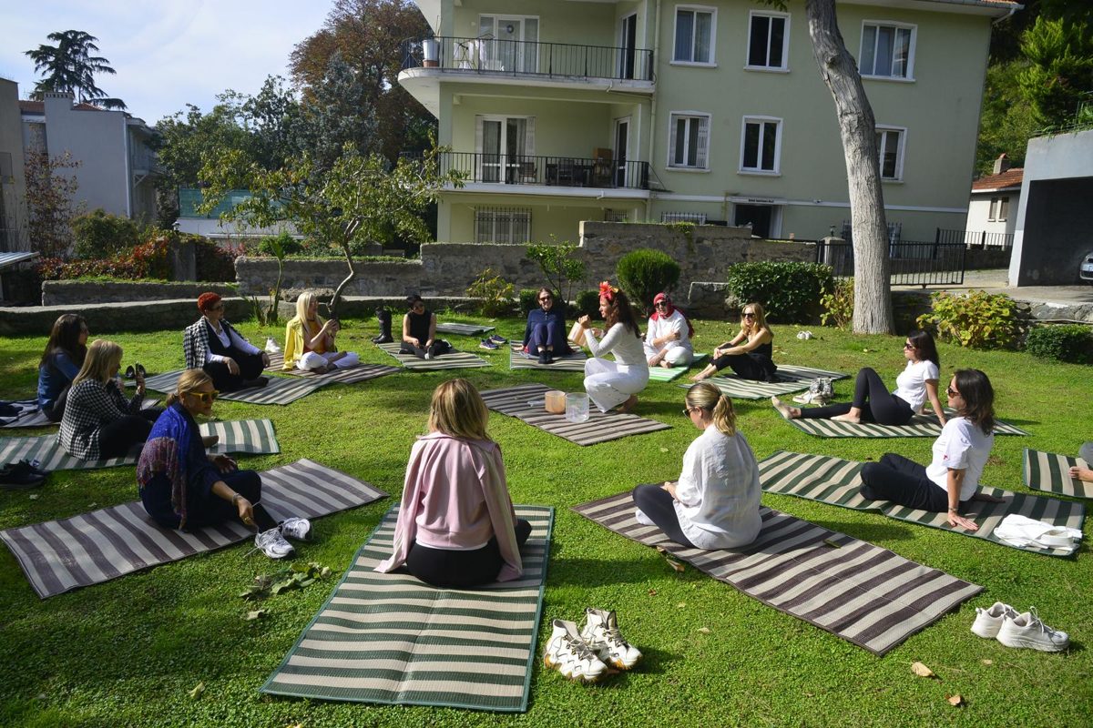 Ses terapisi ve meditasyon atölyesi